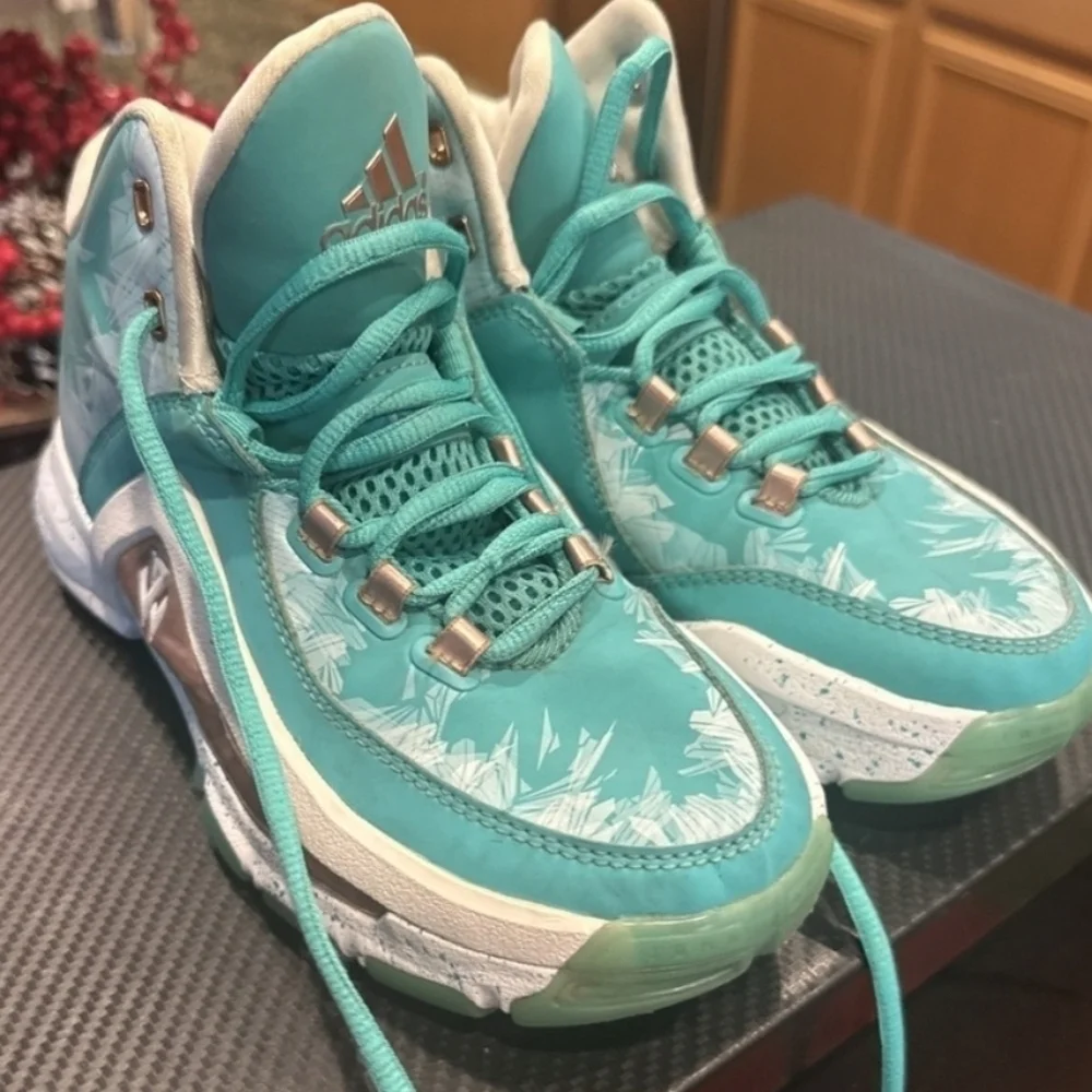Adidas White and Turquoise Sneakers